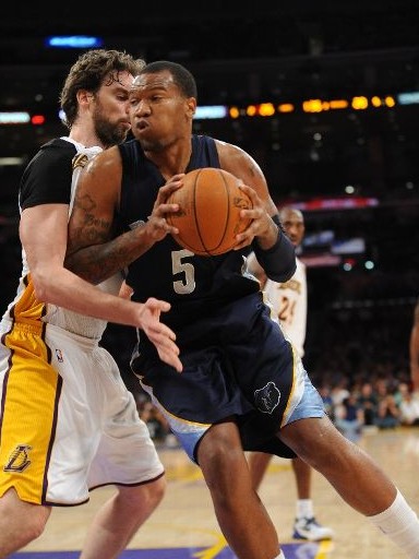 球送至哈兰 球送至哈兰