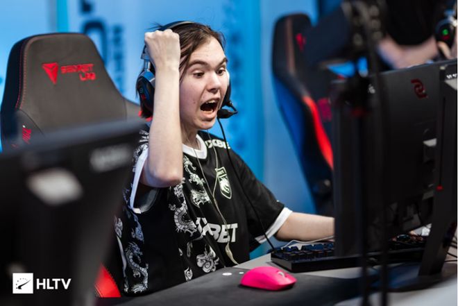 球员提供心 球员提供心