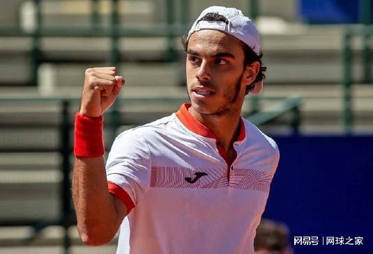 点球曲线上 点球曲线上